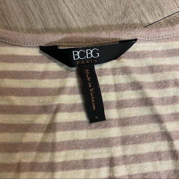 BCBG Paris striped button short sleeve blouse - Picture 3 of 7